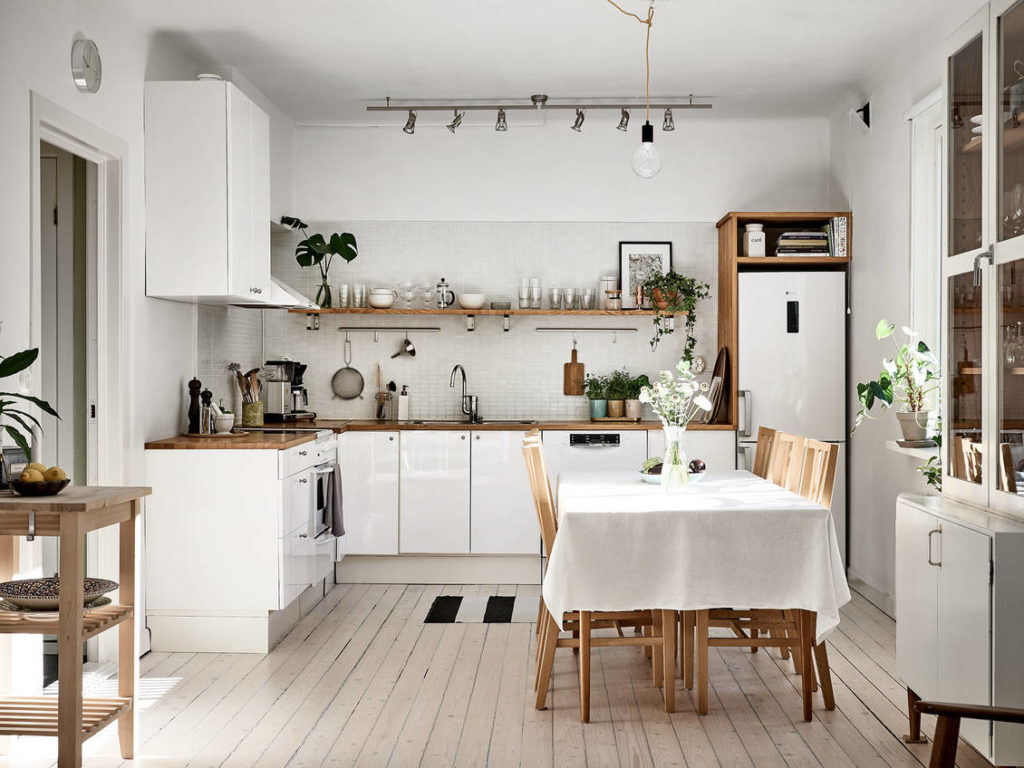Cucina bianca di design nordico
