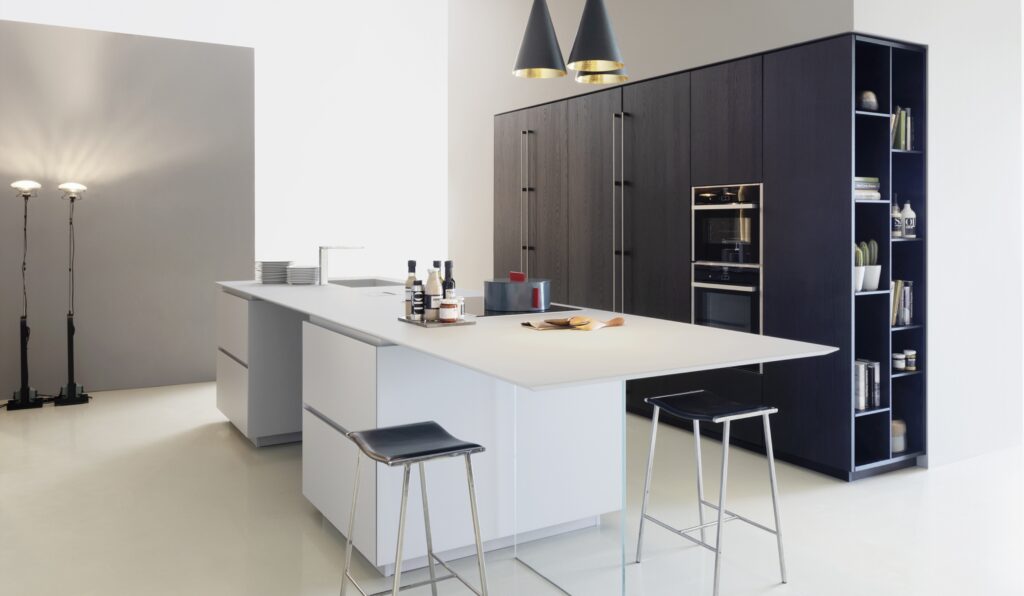 Cucina con piano uso tavolino