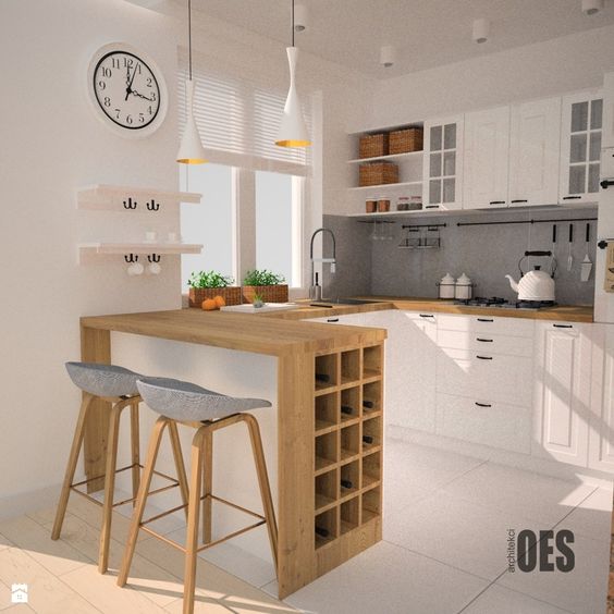 Cucina con isola piccola