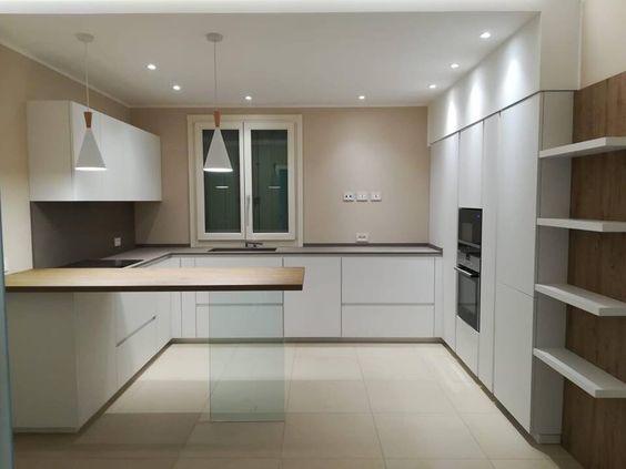 cucina a forma di U grande