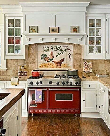 cucina rossa e bianca