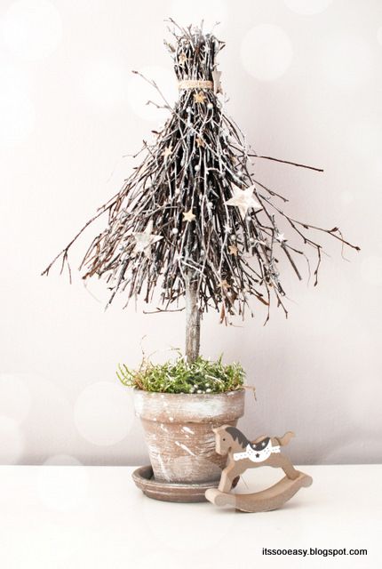 albero di natale realizzato con i rametti