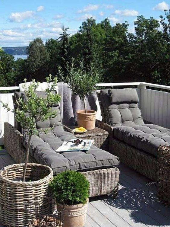 Area relax sul terrazzo di casa