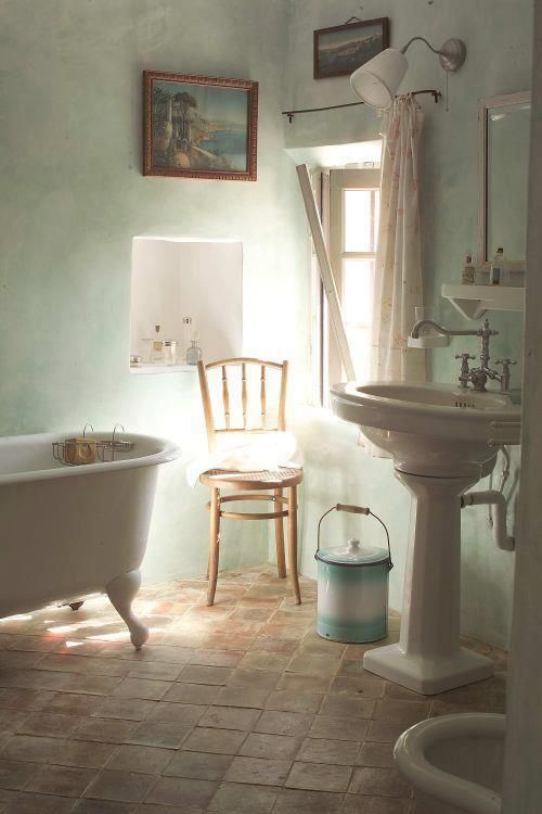 sedia porta oggetti per bagno