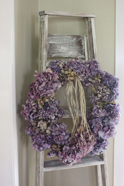 ghirlanda con ortensie per porta
