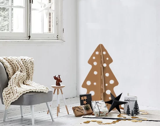 Riciclo creativo cartone per albero di natale
