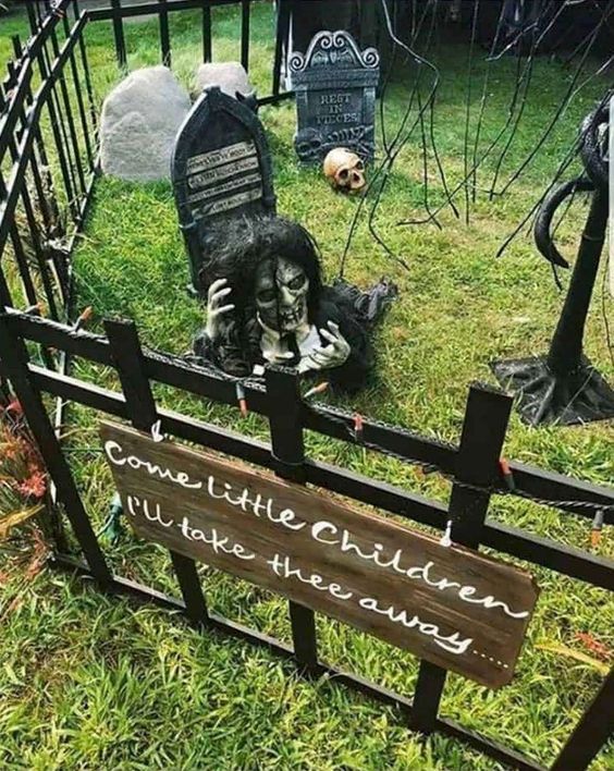 ricreare un cimitero in giardino