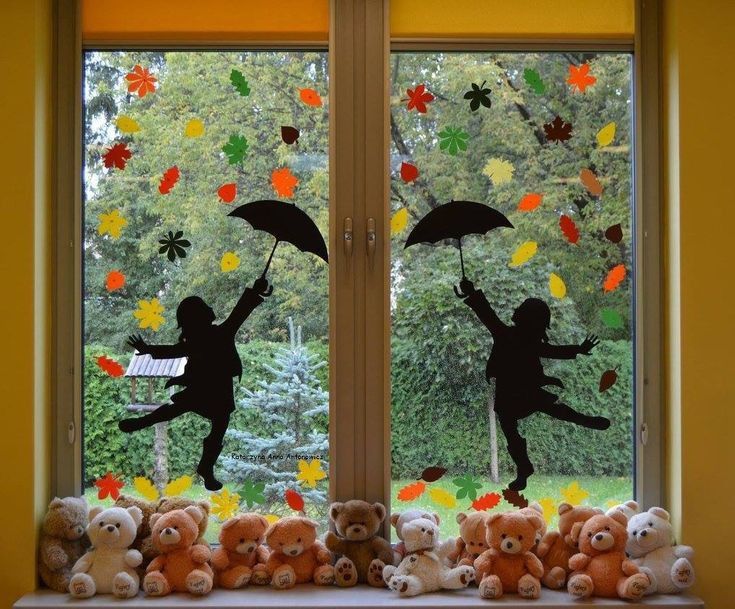 Idee decori finestra con la carta